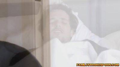 Crystal Rides Hard Cock Like A Stolen Bike - hotmovs.com