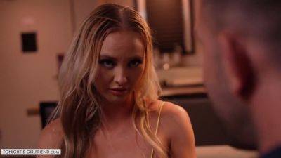 Loves Getting Fucked Roughly By Fan - hclips.com