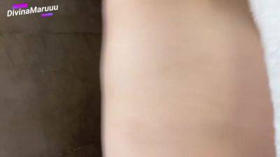 Divinamaruuu Cumple Una Apuesta Y Paga Con Su Culo - hclips.com