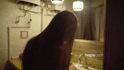 Leona Mia In A Day In The Life Of - upornia.com - Russia