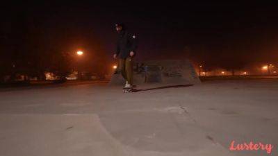 Arden & Tommy - Sk8er Boink - hclips.com