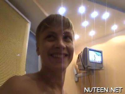 Gorgeous Teen - hclips.com