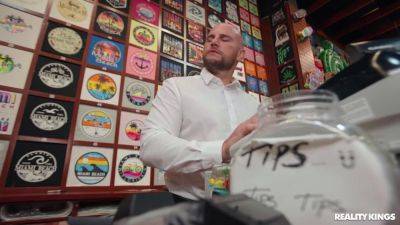 The Employee Gets Dressed Down - upornia.com