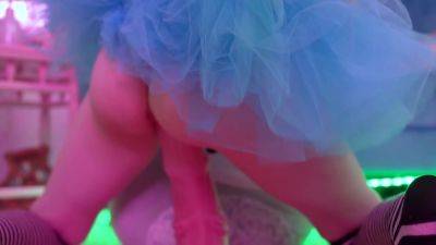 Clown Slut Gapes Pussy On Huge Horse Dildo - hclips.com