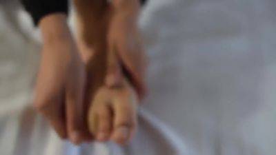 Alessa Shine In Foot Fetish - hclips.com