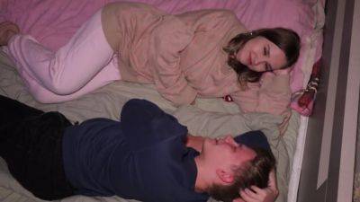 Soblaznil Na Vpiske I Chut Ne Konchil Vnutr Ili Konchil - hclips.com