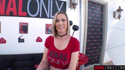 Opening Up Lilly’s Ass - hotmovs.com