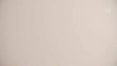 07060 Female jailbreak criminal - upornia.com - Japan