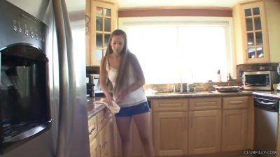 Sofia - Sofia Cruz And Rose Monroe - Lesbian Stepsisters 3 And - hotmovs.com