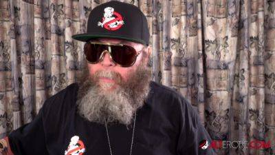 Vegan vampire Kennedy Rose gets healed by Sal Yammy - txxx.com