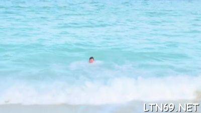 Taming A Giant Male Rod - hclips.com