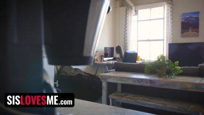 Gia Paige - Tony Profane - Step sis Gia Paige bounces on stepbrother's big dick in full scene - sexu.com