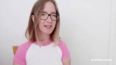 Petite Amelia Plays With Herself Next To The Ocea - hclips.com