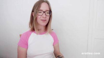 Petite Amelia Plays With Herself Next To The Ocea - hclips.com