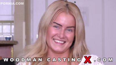 Angel - Aisha Angel In Wcx 1253 - upornia.com