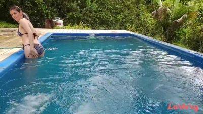 Katya & Paul - Making A Splash - hclips.com