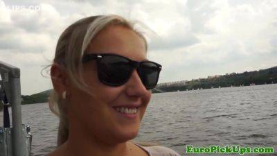 Bigtitted Euro Pickedup Outdoors And Squirts - hclips.com