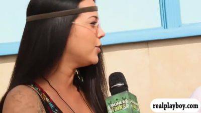 Four Sweeties Flashed Boobs On The Bus For Some Dollars - hclips.com