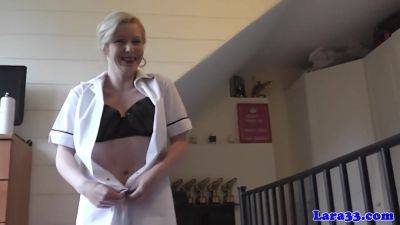 English Mature Nurses Share Cock In Trio - videomanysex.com - Britain