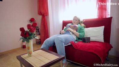 Blonde Fingering And Masturbating In Thigh Highs - upornia.com