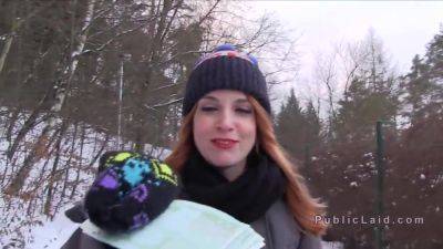 Amateur Babe Fucks In Car At Mountain - hclips.com