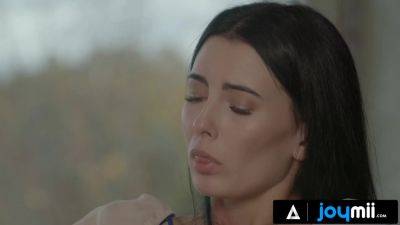 Jimmy Bud In Cute Boss Babe Gets Fucked At The Job By Employee - upornia.com