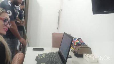 Fui Fazer Um Trabalho Fudi A Contratante Que Pega A Loira 5 Min - upornia.com - Brazil