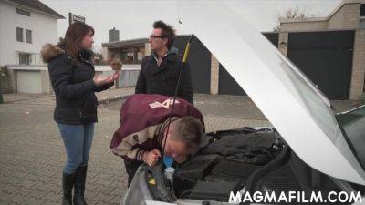 Daphne In Trouble - upornia.com