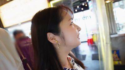 【非合法級のミニマムロリ巨乳が彼氏を捨てて乗りかえSEX】男性経験1人のウブっ子ロリ巨乳が恋人と疎遠で先輩と浮気...！罪悪感を感じつつも濃厚愛撫にうっとり///彼氏からのTELにも声押し殺しながら続行 - txxx.com - Japan