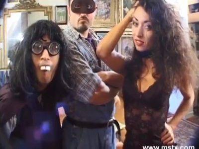 Chipie Marlow Gang Bang 29 Year Barmaid - hotmovs.com