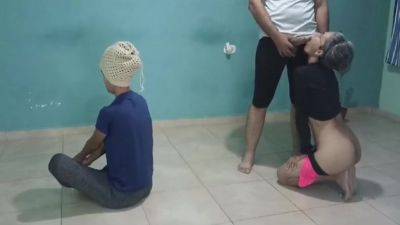 Stepdad Fucks His Stepdaughter While Doing Yoga - desi-porntube.com - India