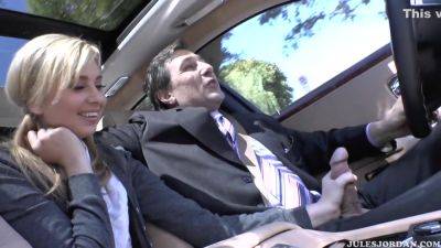 Molly Bennett - Flesh Hunter 11 - hclips.com