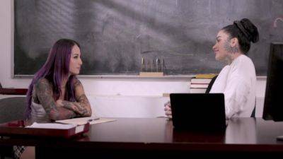 Valerica Steel Leigh Rave - upornia.com