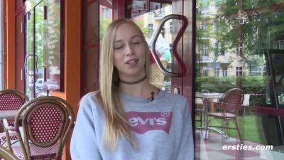 Sirena Liebt Es, Mit Ihrem Vibrator Und Ihren Fin - hclips.com