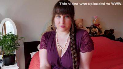 Mommy Mends A Friendship - hclips.com