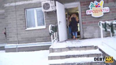 Nick Rock pounds Rose Wild's tight pussy for cash in POV debt-canceling video - sexu.com - Russia