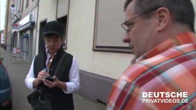 Schnelle Nummer Im Neuen Job - videomanysex.com