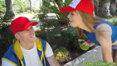 Richie Is Screwing Dolly Leighs Pussy On Top - videomanysex.com