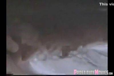 She Puts It In The Right Hole - hclips.com