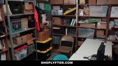 Zoey Clark caught fucking her BFF's friend in a stolen shoplifting frenzy - sexu.com