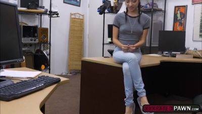 Kiley Jay - Slutty Brunette Sucks Shawns Cock Real Quick - hclips.com