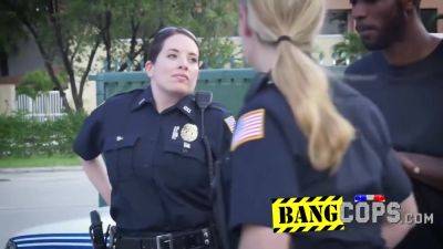 Horny Dude Screwing Busty Cops - videomanysex.com