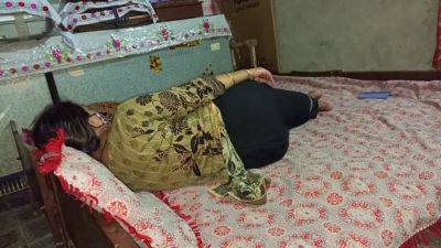 Hot Indian Chubby Step Aunty Porn - hclips.com - India