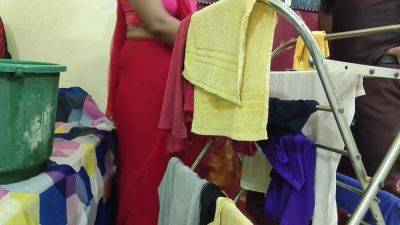 Desi Kamwali Bai Ne Apane Sahab Se Chut Chudawai Or Sahab Ko Ache Se Majja Diya - desi-porntube.com - India