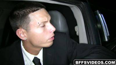 Stimulate Katie Spread Her Juicy Cunt For Large Penis - videomanysex.com