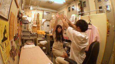 168sds-033 Acupuncture And Moxibustion Clinic Sudo Peep - hclips.com