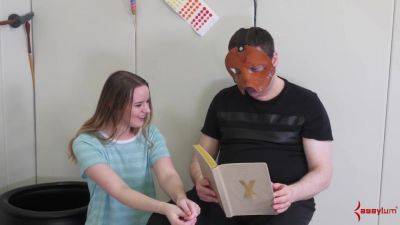 Ass eating sub girl waxed and worshipping - txxx.com