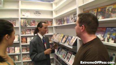 Horny cock slut fucked in public - txxx.com