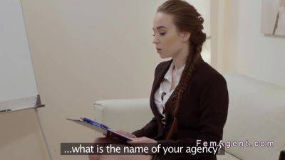 Licking And Toying - hclips.com