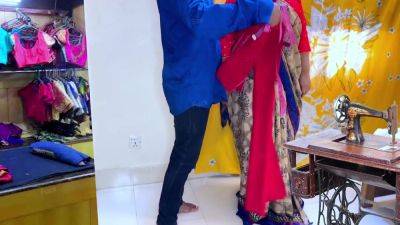 Darji Meri Maa Ko Chod Dala Naap Leta Leta (tailor Fucked My Mother In Shop) - hclips.com
